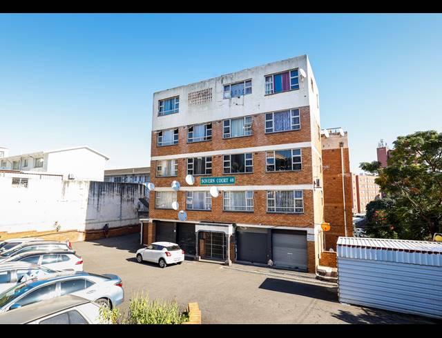 1 BEDROOM FLAT FOR SALE IN OVERPORT